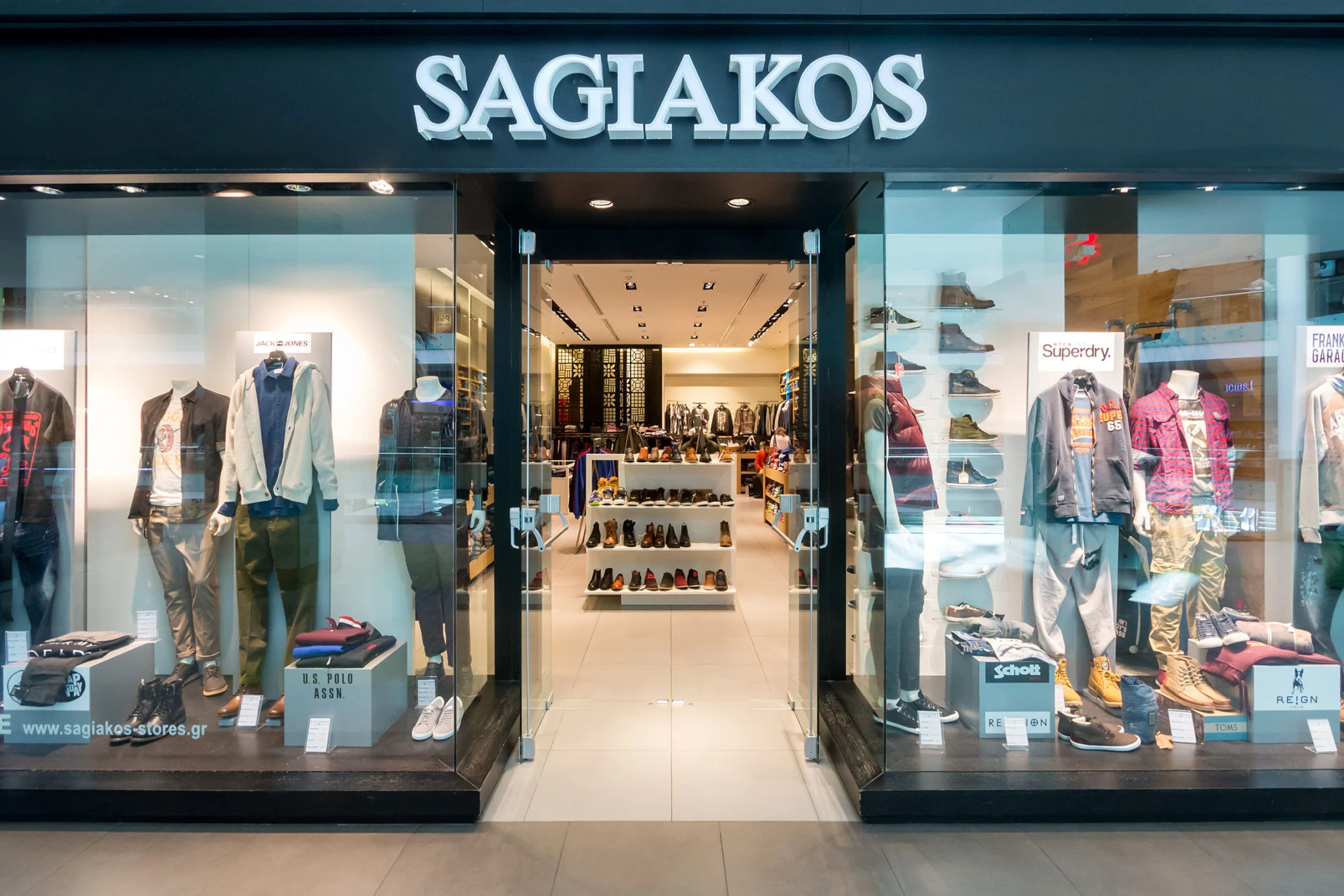 SAGIAKOS (METRO MALL) custom furniture project by Spanopoulos Furniture