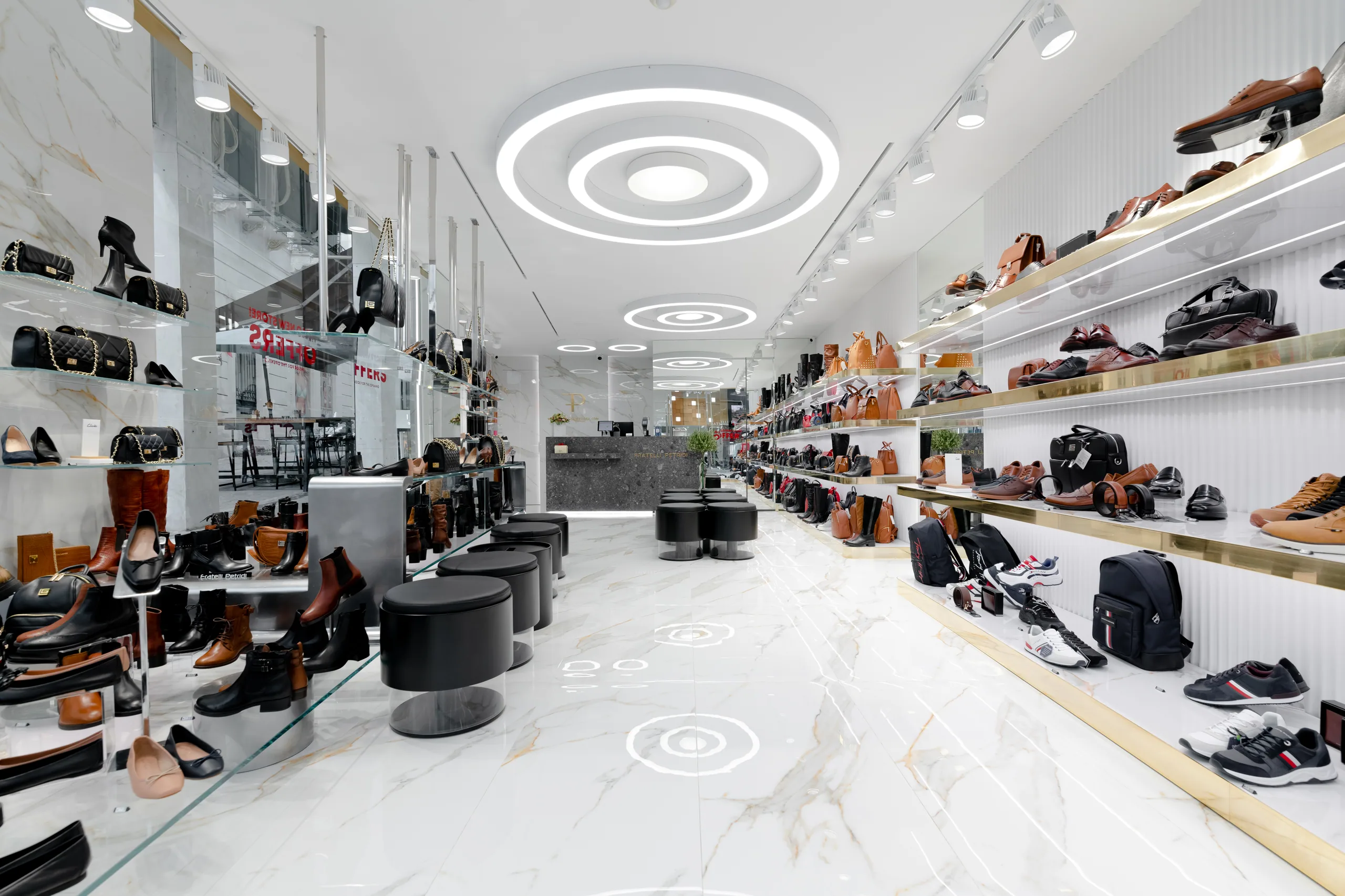 Fratelli Petridi (Ermou) — ειδικές κατασκευές από τη Spanopoulos Furniture