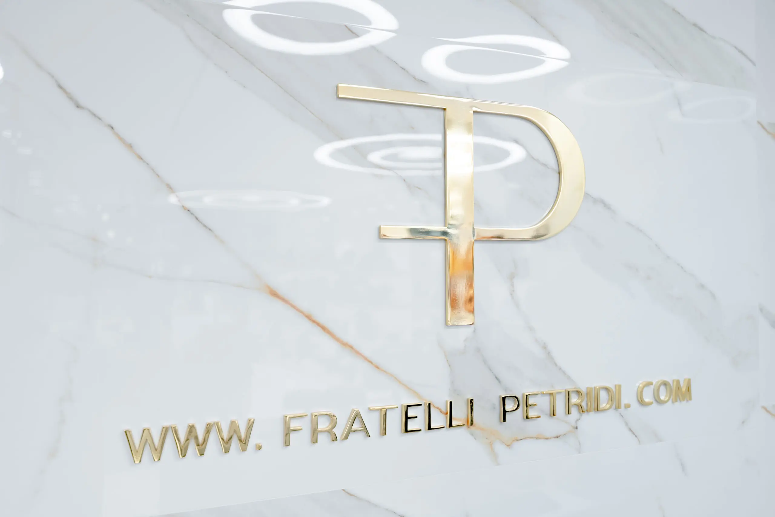 Fratelli Petridi (Ermou) custom furniture project by Spanopoulos Furniture