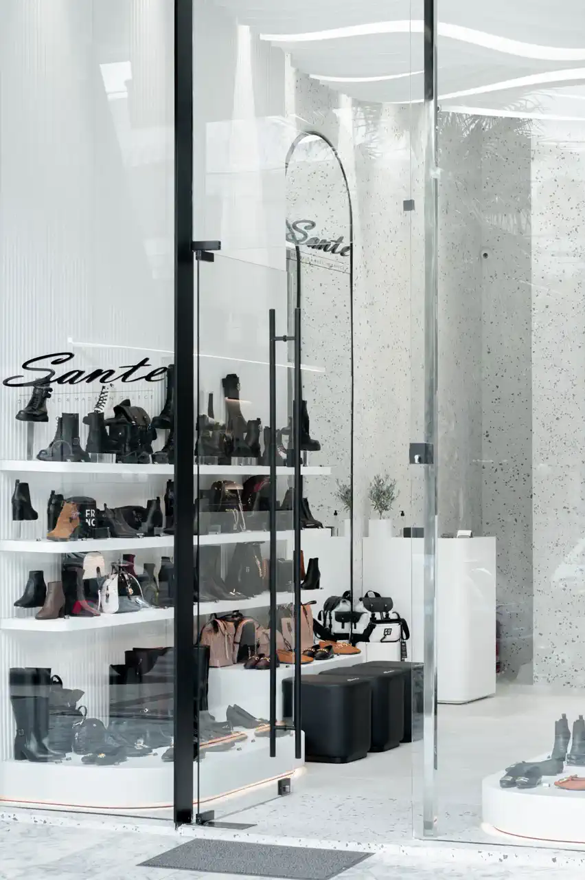Sante (Glyfada) detail 6