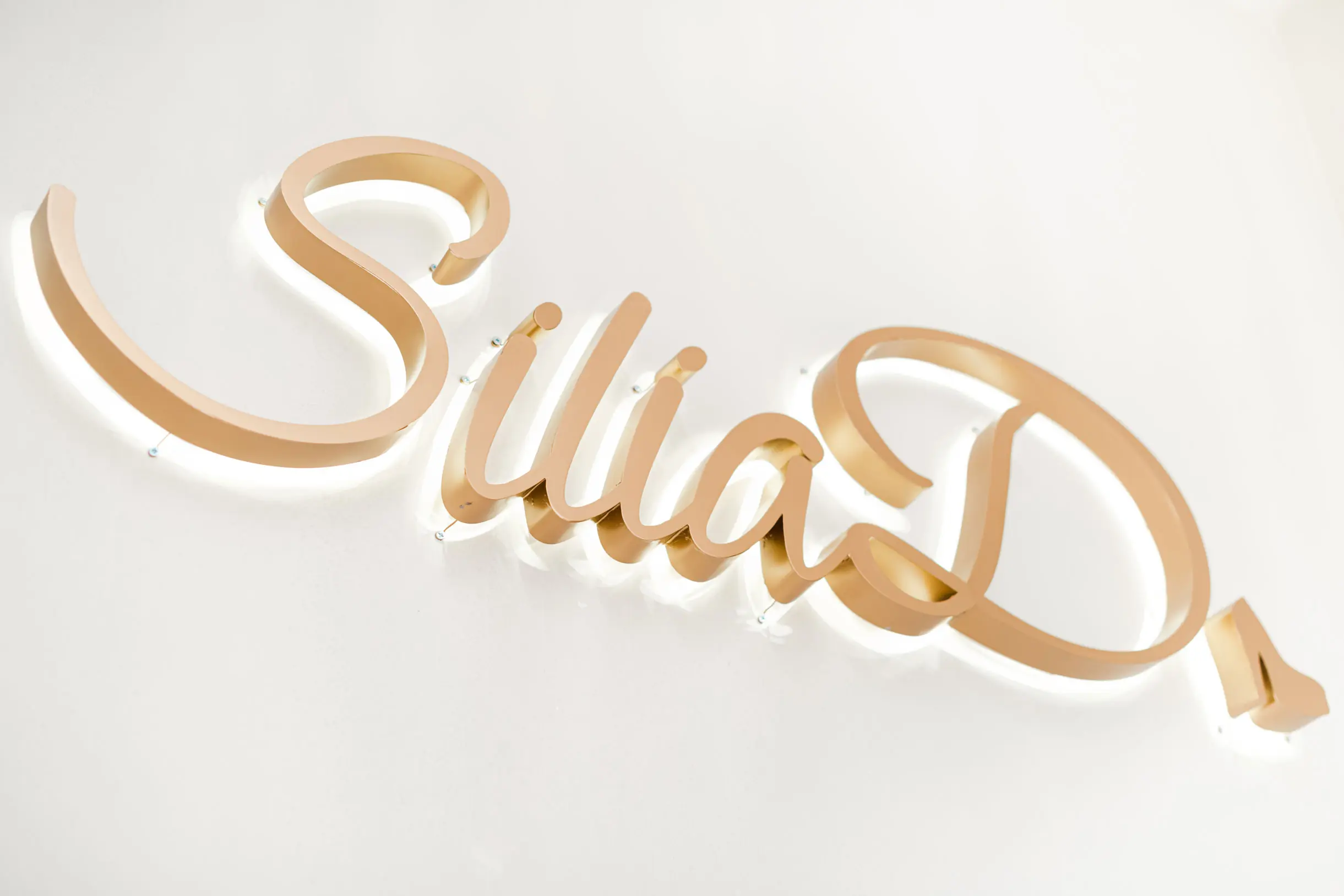 Silia D (Nea Smirni) — ειδικές κατασκευές από τη Spanopoulos Furniture